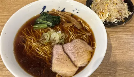 大江戸県庁前店＠新潟県新潟市中央区出来島にて醤油ラーメン＆チャーハンをオーダー！ハイスペックな秋田ご当地・江戸系ラーメンとオーダー必須な炒飯に舌鼓♪