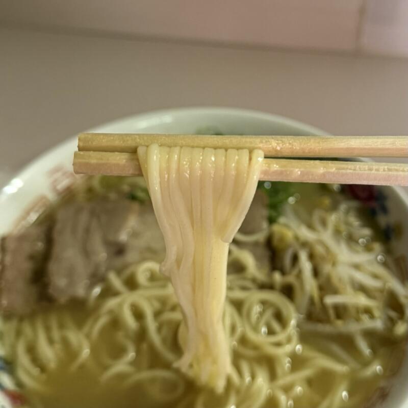 ラーメン専門店 藤原来々軒 大分県佐伯市鶴岡町 ラーメン 豚骨ラーメン 佐伯ラーメン 麺