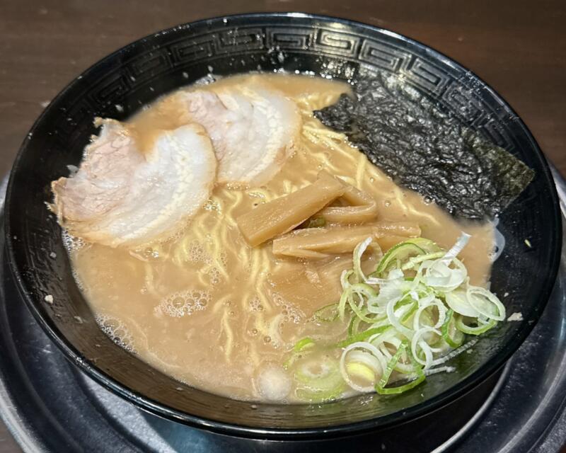 風来軒 加納本店 ふうらいけん 宮崎県宮崎市清武町大字加納 とんこつラーメン 宮崎ラーメン 濃厚豚骨ラーメン