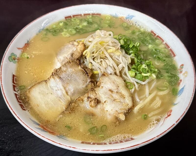 とくだラーメン ラーメン専門 とくだ 鹿児島県霧島市隼人町真考 ラーメン(中) 鹿児島ラーメン 豚骨ラーメン
