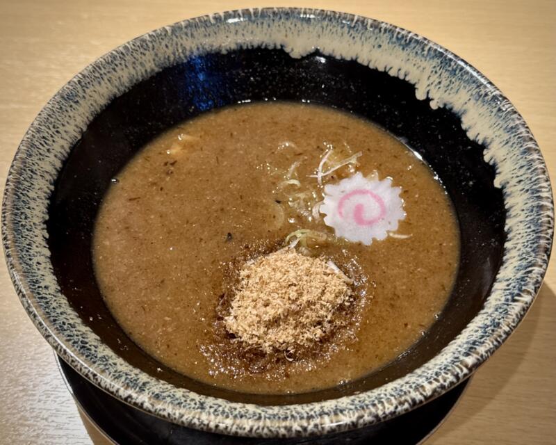 麺屋ぶしがみ 岩手県花巻市下小舟渡 インディー花巻 INDY500花巻敷地内 節つけ麺 濃厚豚骨魚介系つけめん スープ つけ汁