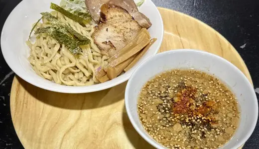 ラーメン 鈴や＠山形県鶴岡市日吉町にて鈴やのつけ麺をオーダー！鶴岡駅前のサンロード日吉商店街にある昨年オープンの店へ初訪問♪