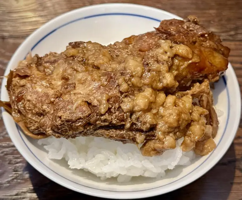 純米濃厚味噌ラーメン かぐら堂 秋田県秋田市仁井田新田 コーエーフーズ 味噌二郎 ラーメン二郎インスパイア 味噌ラーメン 野菜増し 脂増し 半ライス無料サービス セルフ軟骨丼