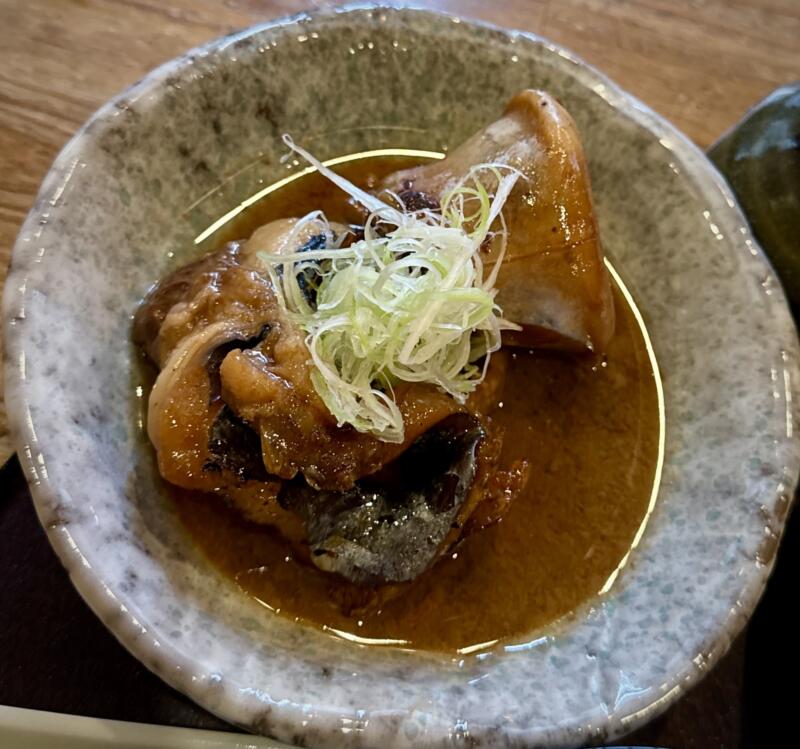 海鮮たくみ 宮城県大崎市田尻沼部 旧田尻町 5食限定 親方おまかせのサプライズメニュー 天然本鮪頭料理づくし定食 マグロの目玉の煮付け