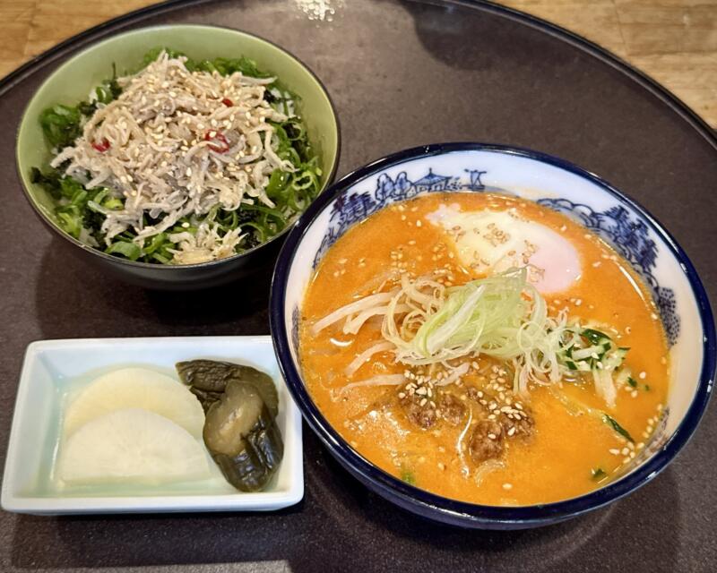 海鮮たくみ 宮城県大崎市田尻沼部 旧田尻町 冷やし担々麺 釜揚げしらす山椒丼 ハーフ＆ハーフセット