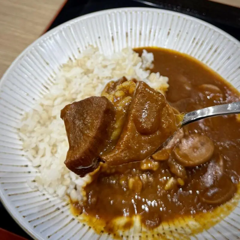 牛たん炭焼 利久 イオンモール秋田店 秋田県秋田市御所野地蔵田 イオンモール秋田1F こまちダイニング 牛たんカレーライス＋ラーメンセット 醤油ラーメン