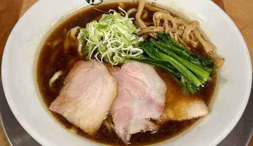 中華そば 湯の台食堂 にかほ本店＠秋田県にかほ市にて中華そばをオーダー！ダシ感バッチリのスープ×力強い自家製麺の最強ハイブリッド♪