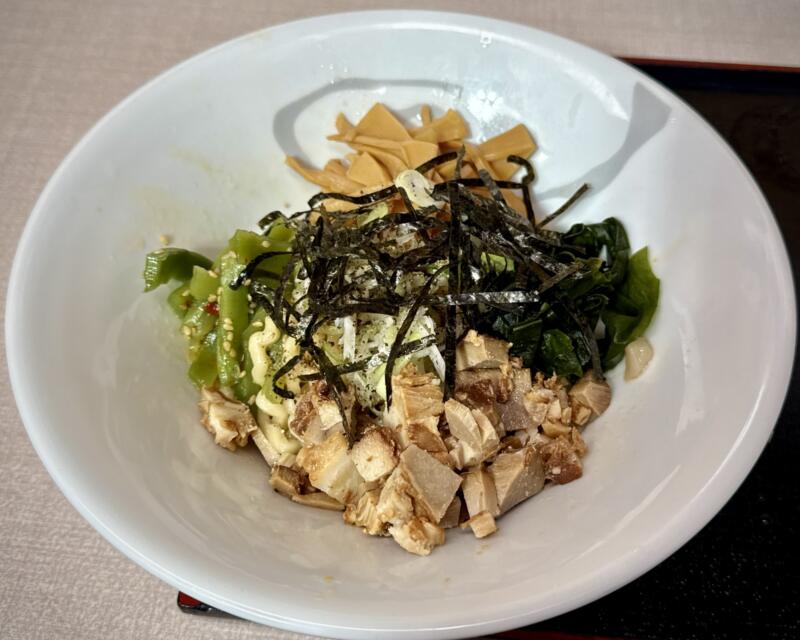 麺屋酒田 in みなと 山形県酒田市船場町 船麺 小 納豆 マヨネーズ 辛味噌 ワカメスープ付き