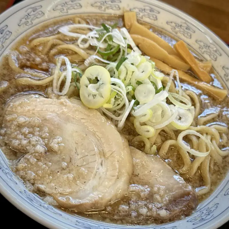 中華そば 雲ノ糸 最上川店 山形県最上郡戸沢村古口 極煮干し中華 中華そば 背脂煮干し 醤油ラーメン 具