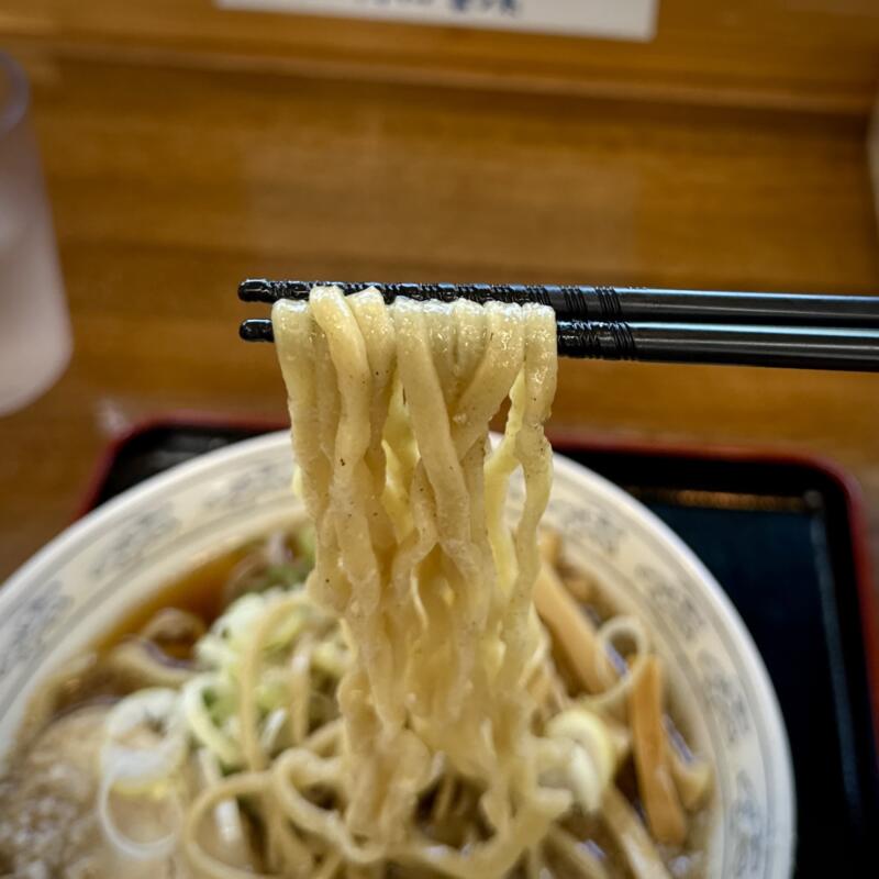 中華そば 雲ノ糸 最上川店 山形県最上郡戸沢村古口 極煮干し中華 中華そば 背脂煮干し 醤油ラーメン 自家製麺