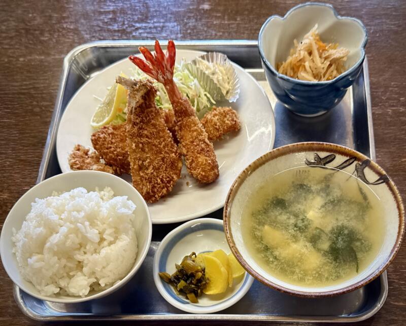 食堂 徳市 新潟県上越市名立区名立大町 フライ定食 エビフライ イカフライ