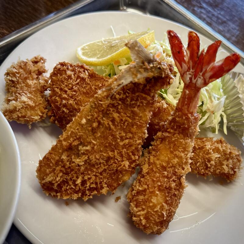 食堂 徳市 新潟県上越市名立区名立大町 フライ定食 エビフライ イカフライ