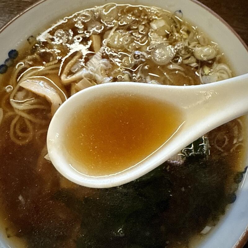 食堂 徳市 新潟県上越市名立区名立大町 ラーメン 醤油ラーメン 朝ラー スープ