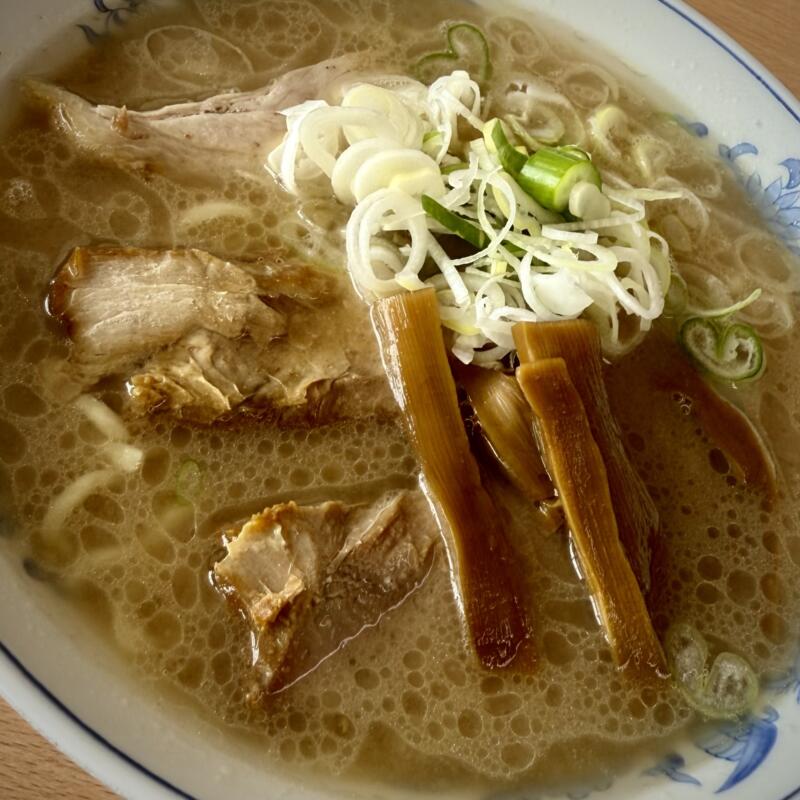 オーモリラーメン 新井店 新潟県妙高市柳井田町 元祖上越妙高とんこつラーメン 豚骨醤油ラーメン ラーメン 具