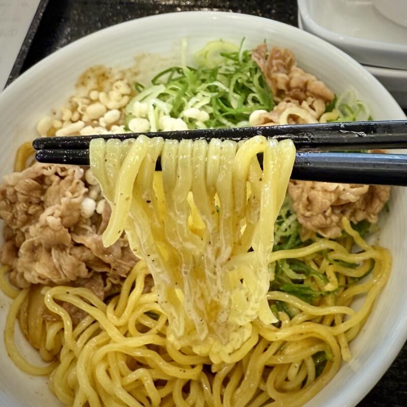 吉野家 13号線横手店 秋田県横手市駅西 牛玉スタミナませそば 汁なしラーメン 生卵 にんにくマシマシたれ 麺