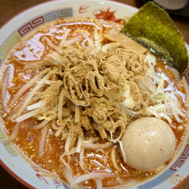 らーめん萬亀 ばんき 秋田県秋田市中通 秋田駅前 辛いラーメン あっさり味噌 痺辛味噌ラーメン 4辛 痺れ追加 具