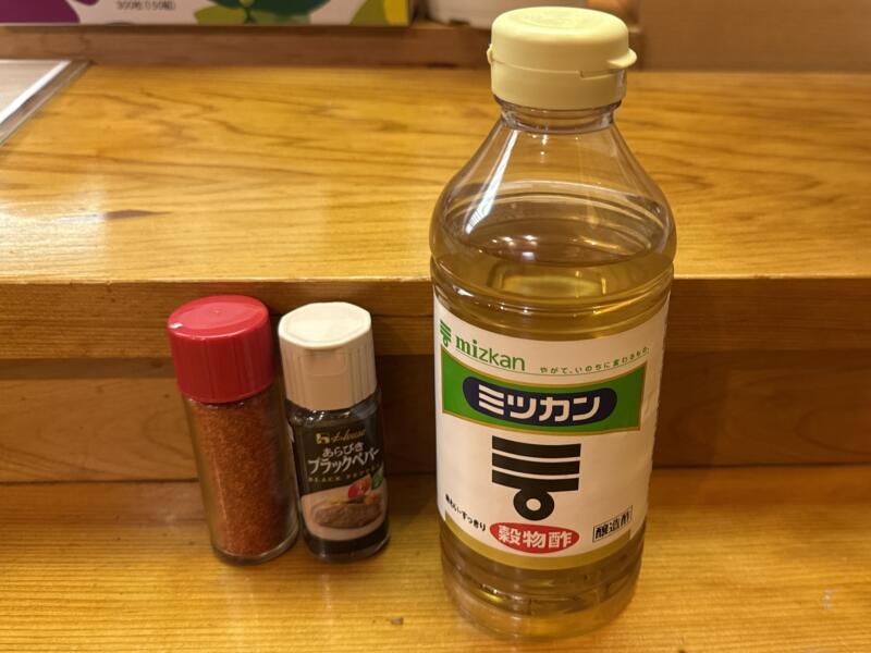 麺屋 さわ 秋田県能代市通町 美味処 梵天丸 昼の部 二毛作営業 ランチ 鶏中華 中華そば 醤油ラーメン 味変 調味料
