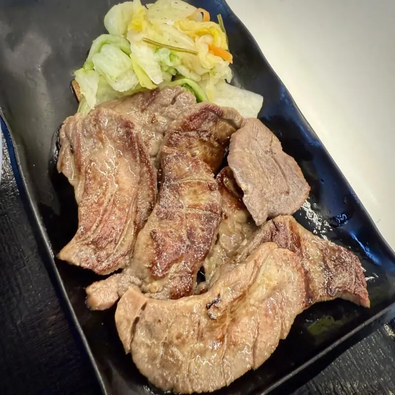 吉野家 13号線横手店 秋田県横手市駅西 麦とろ御膳(牛たん8切)