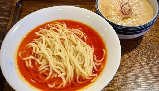 和風とんこつたまる屋＠新潟県新潟市中央区鳥屋野にてラー油水担々つけ麺をオーダー！ラー油昆布水に浸かった自家製麺×濃厚クリーミーな胡麻スープの組み合わせが面白いオンリーワンなつけ麺♪
