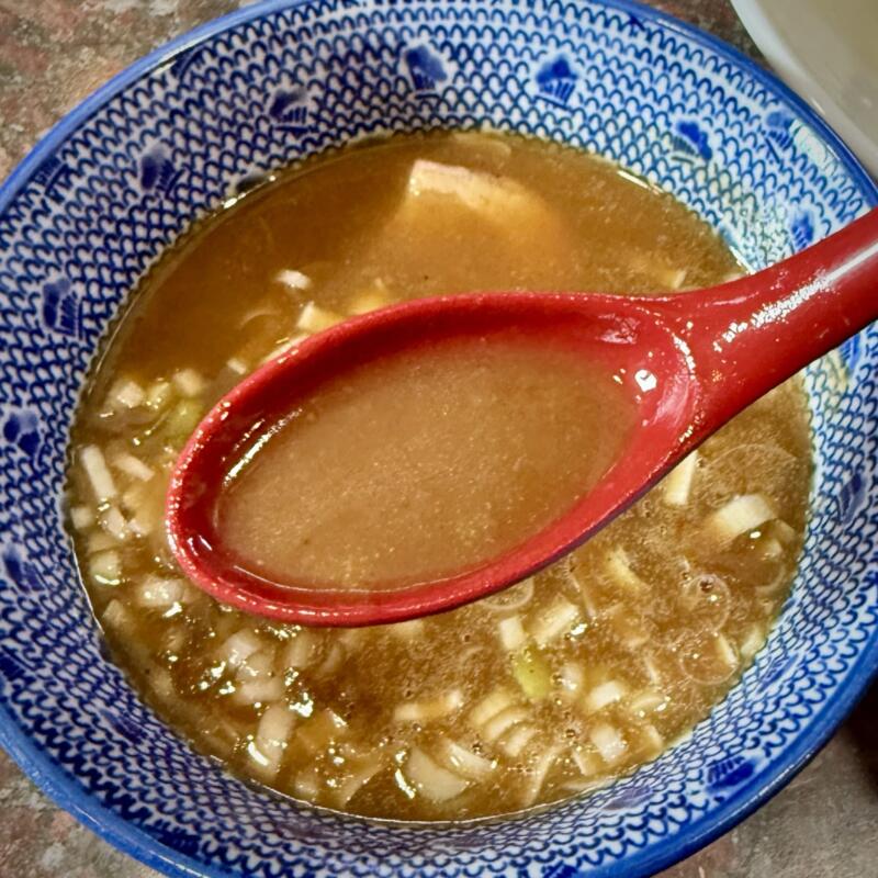 らーめんや煌 きら 新潟県新発田市新栄町 つけ麺 濃厚豚骨魚介系つけめん つけ汁 スープ