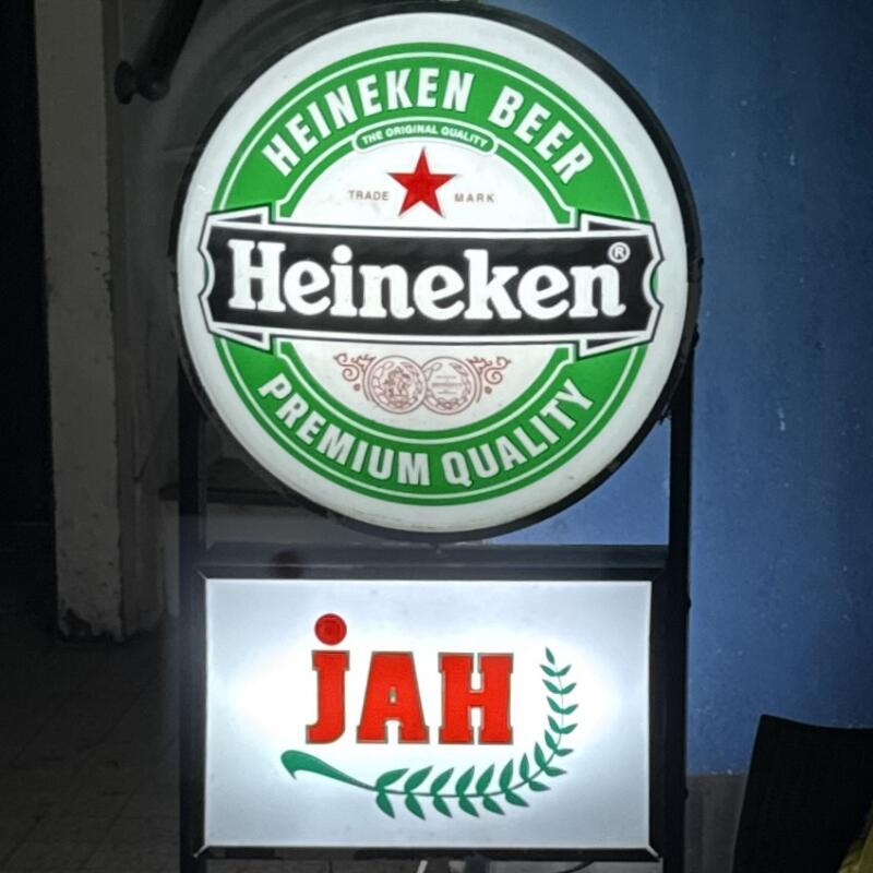 BAR JAH バー ジャー 秋田県秋田市大町 川反 かわばた 看板