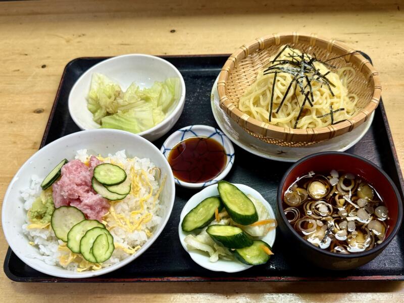 うまみ処 さなだ 秋田県横手市平鹿町浅舞 日替ランチ ザル中華とマグロたたき丼