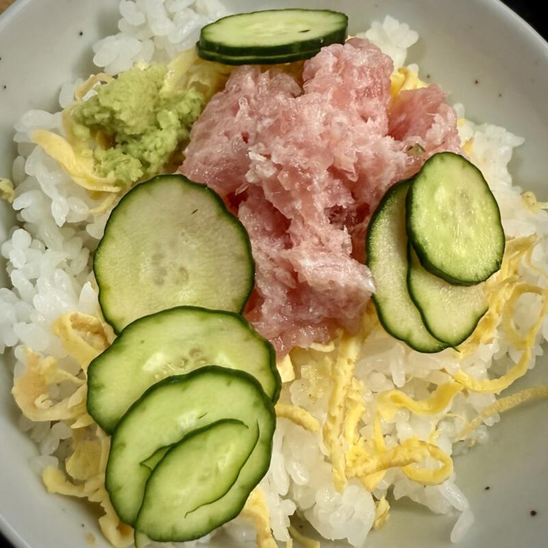 うまみ処 さなだ 秋田県横手市平鹿町浅舞 日替ランチ ザル中華とマグロたたき丼