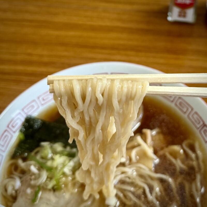 なるせ温泉 東仙歩 とうせんぼ 秋田県雄勝郡東成瀬村椿川 ラーメン 醤油ラーメン 麺