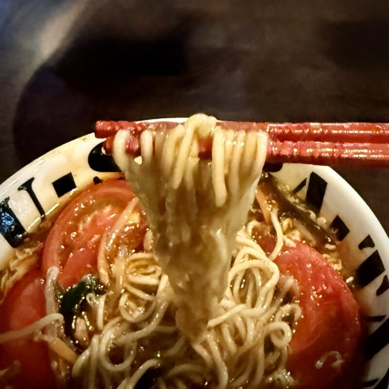 我流酸辣湯麺 拉麺勇気 らーめんゆうき 宮城県仙台市若林区若林 トマト酸辣湯麺 とまとスーラータンメン 麺