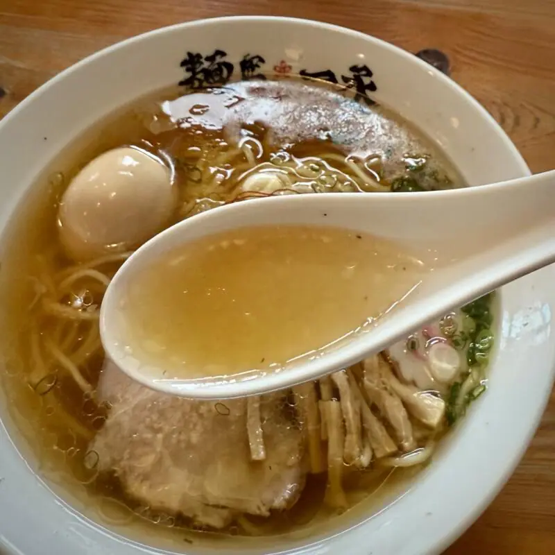 麺匠 一丞 いちじょう 宮城県仙台市太白区郡山 塩らーめん 鰆 サワラ 塩ラーメン スープ