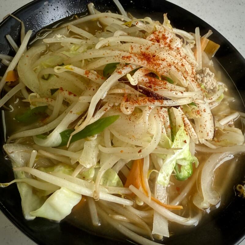 野菜たっぷりタンメンの店 大久保 岩手県宮古市崎鍬ヶ崎 野菜たっぷり旨辛タンメン 具