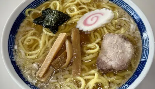 花岡食堂＠新潟県燕市花見にて中華そばをオーダー！燕背脂ラーメンの中でもほっこりノスタルジックな老舗の逸品♪