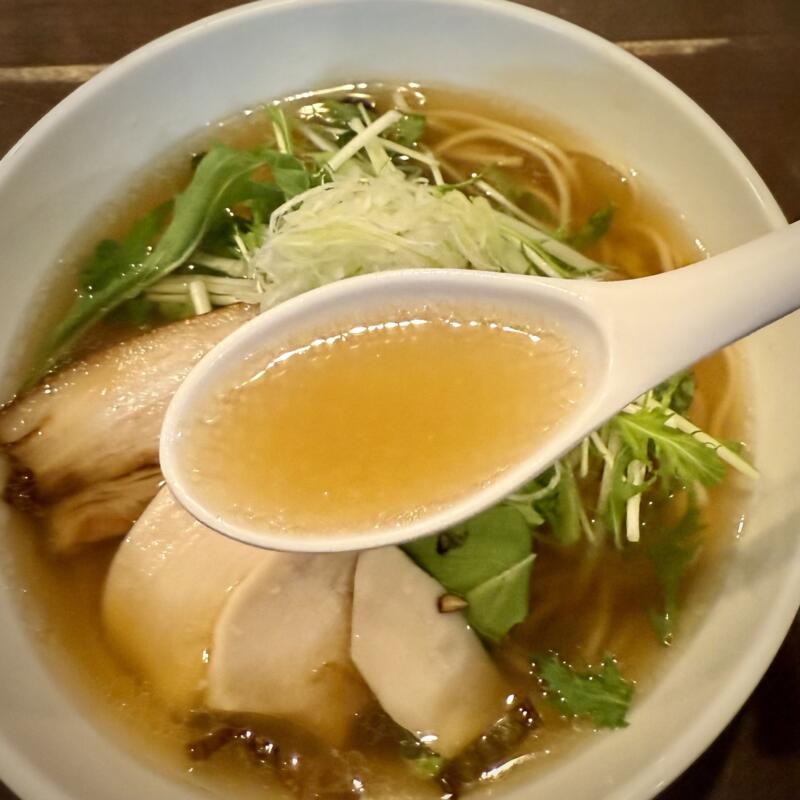 麺屋 奥右衛門 おくえもん 新潟県南魚沼市四十日 鶏塩麺 塩ラーメン スープ