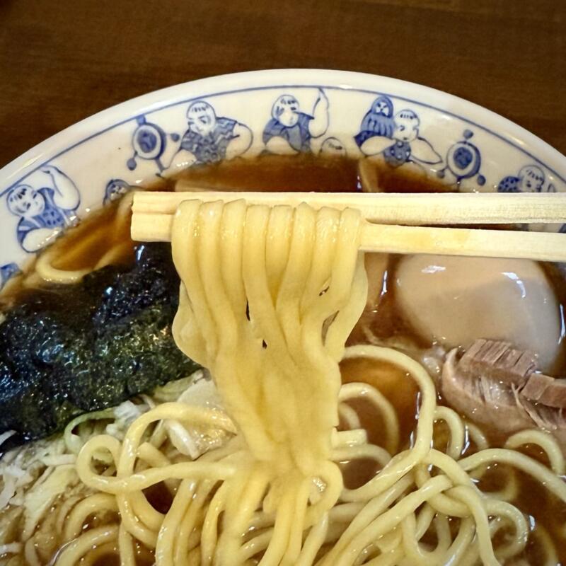 らーめん萬亀 ばんき 秋田県秋田市中通 秋田駅前 あっさり正油 醤油ラーメン 自家製麺