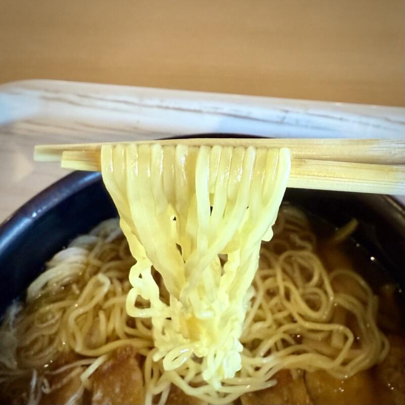 道の駅 十和田湖食堂 秋田県鹿角郡小坂町十和田湖 道の駅十和田湖 ひめますの郷 和井内 こさかまちかつらーめん カツラーメン 醤油ラーメン 麺