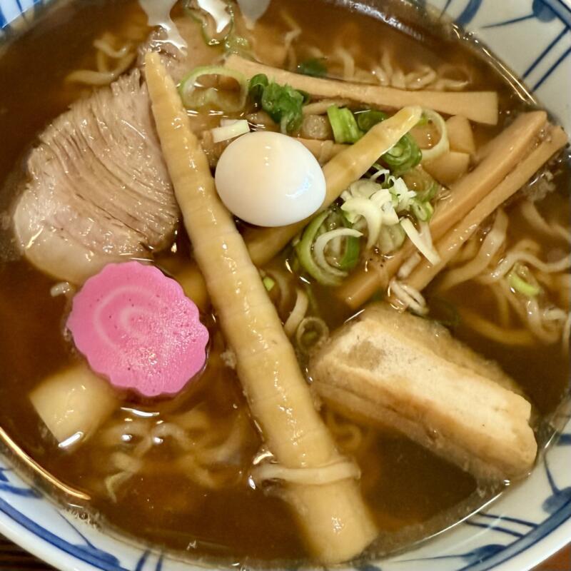 碇ヶ関ドライブイン いかりがせきドライブイン 青森県平川市碇ヶ関 碇ヶ関ご当地麺 自然薯ラーメン しょうゆラーメン 醤油ラーメン 具