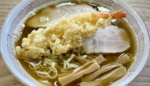 原食堂＠青森県青森市松原にて天中華そばをオーダー！揚げたてサクサクのエビの天ぷらが堪らない創業60年オーバーの老舗の津軽煮干しラーメン♪