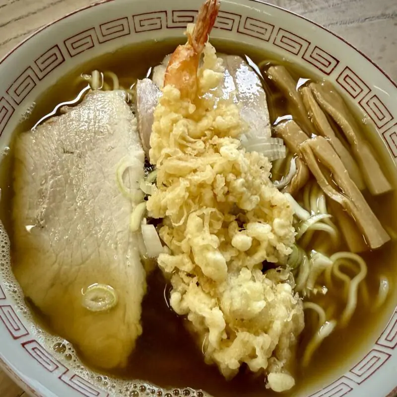 原食堂 はら食堂 はらしょく 青森県青森市松原 天中華そば(えび天入り) 天麩羅中華そば 青森ご当地 津軽煮干しラーメン 醤油ラーメン 具