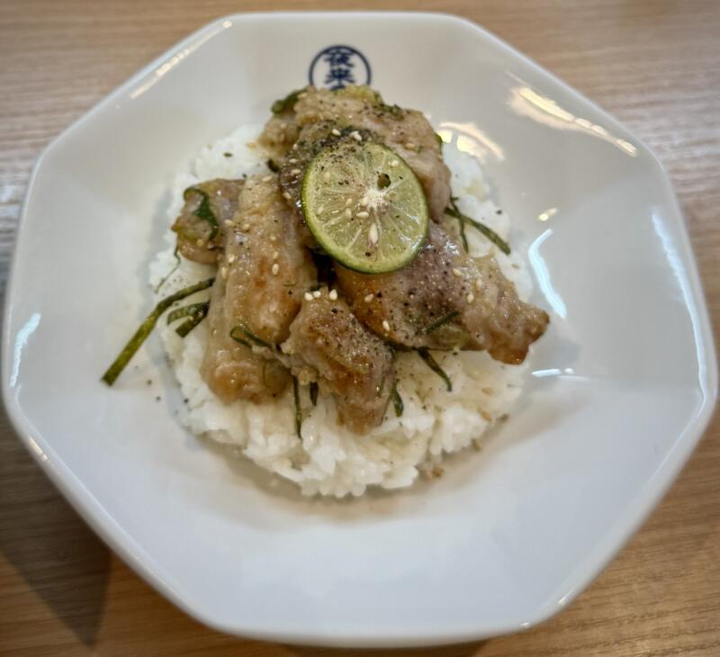夜来香食堂﻿ イエライシャンしょくどう 秋田県秋田市八橋大畑 ラーメンセット 煮干し中華ソバ 煮干しラーメン 醤油ラーメン 豚ロースねぎ塩丼