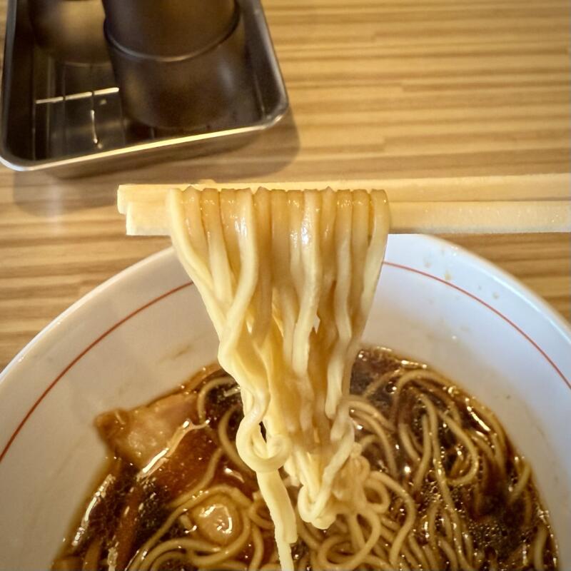 らぁ麺 おかむら 福島県郡山市大槻町 おかぶらっく 黒醤油ラーメン 郡山ブラック 富田屋生麺