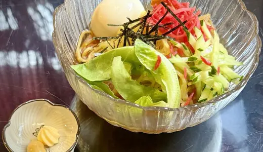 ジュテーム＠秋田県にかほ市象潟町にて冷やし麺をオーダー！通年で提供しているタレ多めな冷やし中華テイストの冷たいラーメン♪