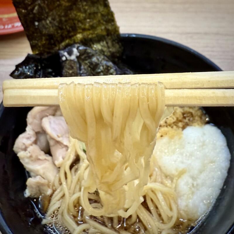 かっぱ寿司 由利本荘店 秋田県由利本荘市石脇 栄屋本店監修 とろろ冷し醤油らーめん 冷たいラーメン 麺