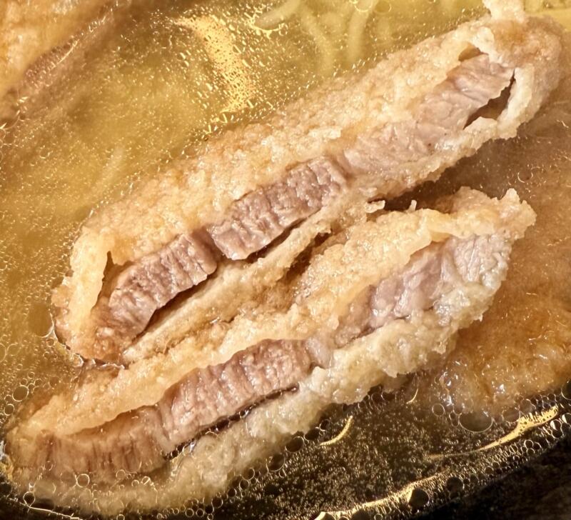 みんなの店 わいわい 秋田県鹿角郡小坂町小坂鉱山 かつラーメン ご当地麺 ソウルフード こさかまちかつらーめん 比内地鶏醤油ラーメン トンカツ