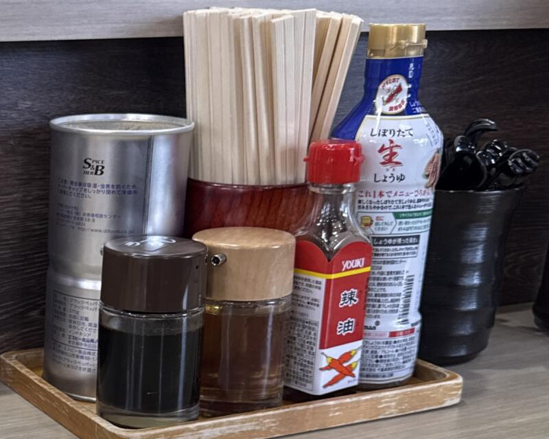ラーメン たいち 堺東町店 新潟県長岡市堺東町 ラーメン 新潟ご当地 長岡生姜醤油ラーメン 味変 調味料