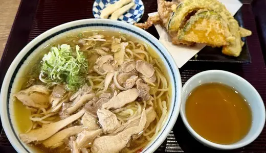 そば処 東亭＠山形県東根市さくらんぼ駅前にてげそ天肉中華をオーダー！冷たい肉そばのラーメンverにイカゲソの天ぷらを合わせた大満喫ご当地グルメ♪