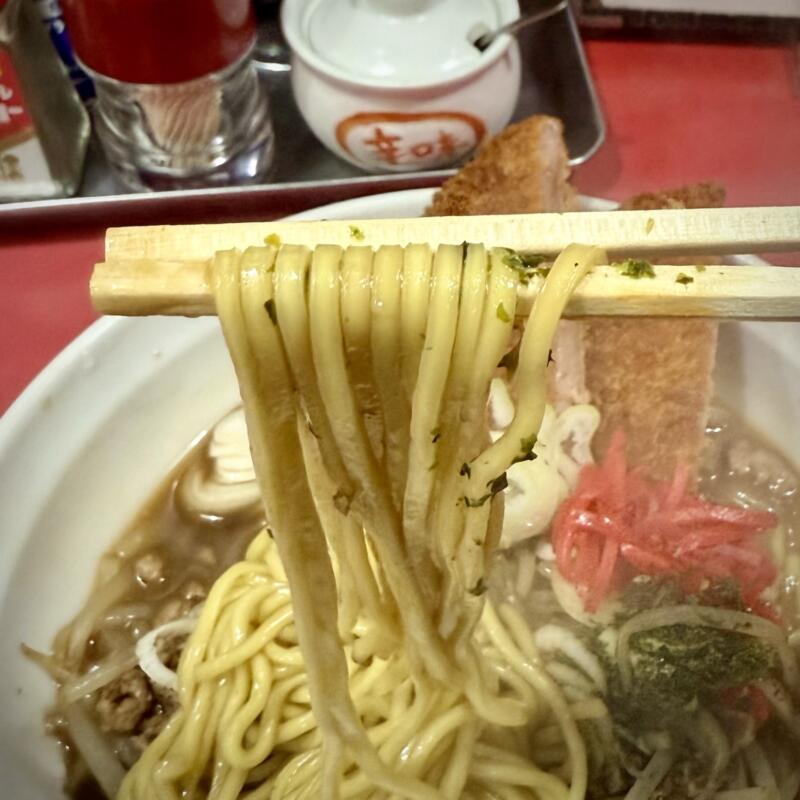 中華料理 大輦 御殿通店 だいれん ごてんどおりてん 千葉県船橋市本町 京成船橋 ソースらーめん 船橋ご当地 船橋ソースラーメン ハムカツトッピング 麺