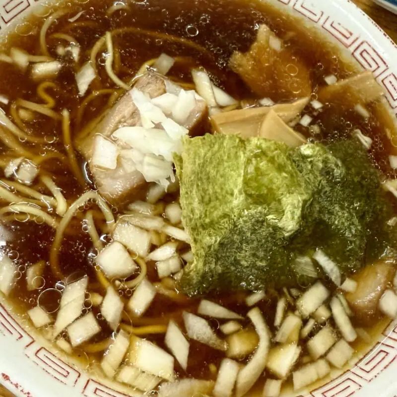 ニコニコドライブイン 千葉県富津市竹岡 上総湊駅 ラーメン 醤油ラーメン 竹岡式ラーメン 具
