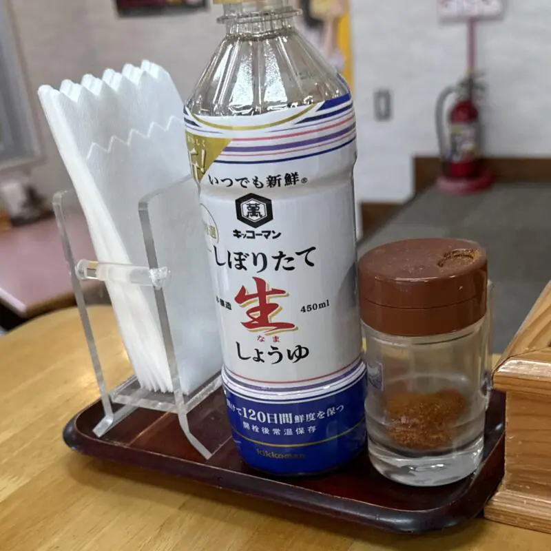レストラン四季@秋田県大仙市協和船岡 協和温泉 四季の湯内 食堂 食事処 ラーメン ごま正油 胡麻醤油ラーメン 味変 調味料