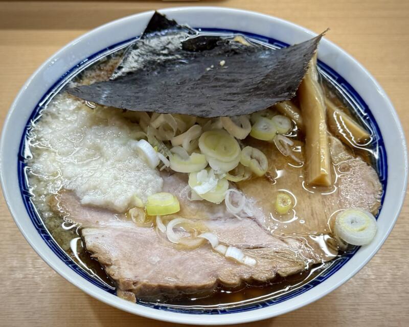 らぁ麺と肴 榊 さかき 山形県鶴岡市末広町 鶴岡駅前 煮干し中華 こってり 脂身入り 煮干しラーメン 醤油ラーメン