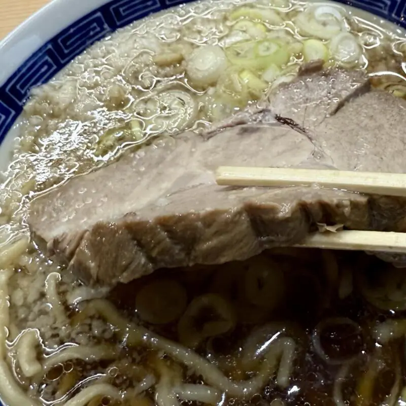 らぁ麺と肴 榊 さかき 山形県鶴岡市末広町 鶴岡駅前 煮干し中華 こってり 脂身入り 煮干しラーメン 醤油ラーメン チャーシュー